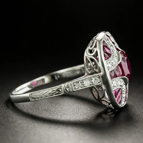 Anillo de compromiso estilo Art Deco ovalado de diamantes creado en laboratorio y rubí oro blanco de 14 K FN - Imagen 2 de 7