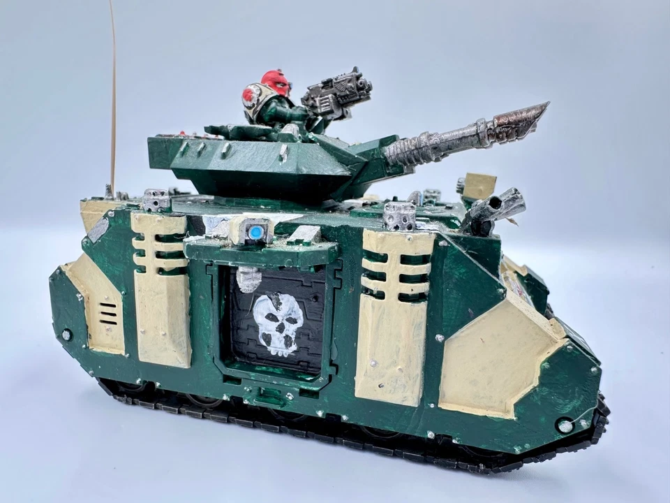 Warhammer 40k Predator Tank/Dark Angels  *Customised/Painted* - Imagem 2 de 4