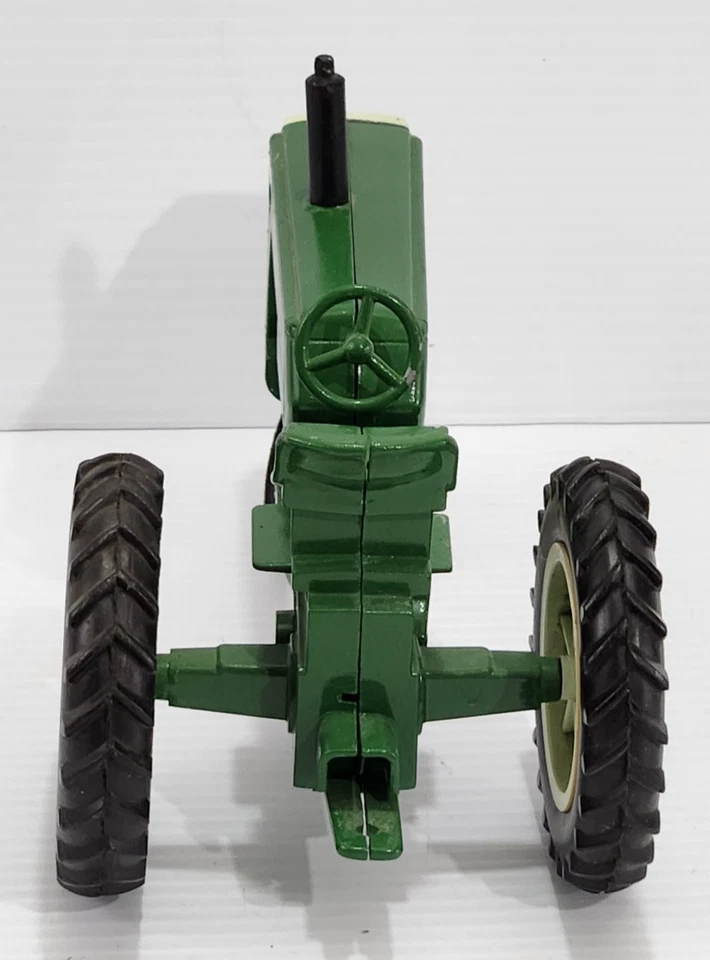 Vintage 1/16 Ertl Farm Die Cast Oliver 1800 Green Tractor Toy Pastic Wheels - Image 4 of 4