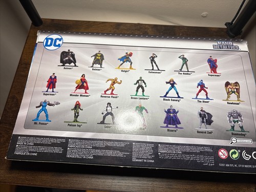 DC Comics Die Cast Metal Collectible Figure 20 Pack Series 4 Nano Metal Figure. - Picture 2 of 3