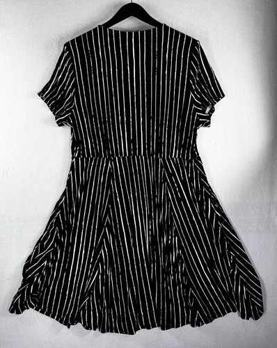 NEW Torrid 2 2X The Nightmare Before Christmas Skater Dress Plus Sz 18-20 - Picture 10 of 16