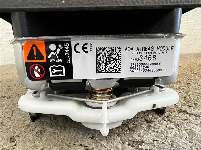 21-22 GMC Yukon Air Bag 84823468 Volante Negro incluyendo XL 1500 2744685 Foto 2 de 4