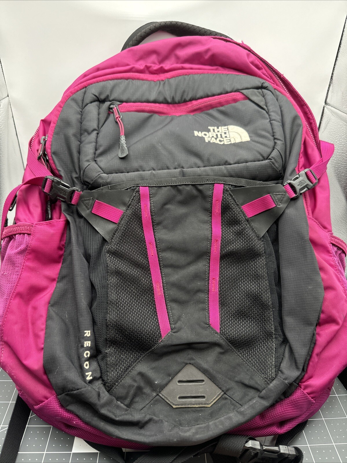 The North Face Recon Backpack for Travel School Gym Laptop in Black Pink with Flex Vent Technology