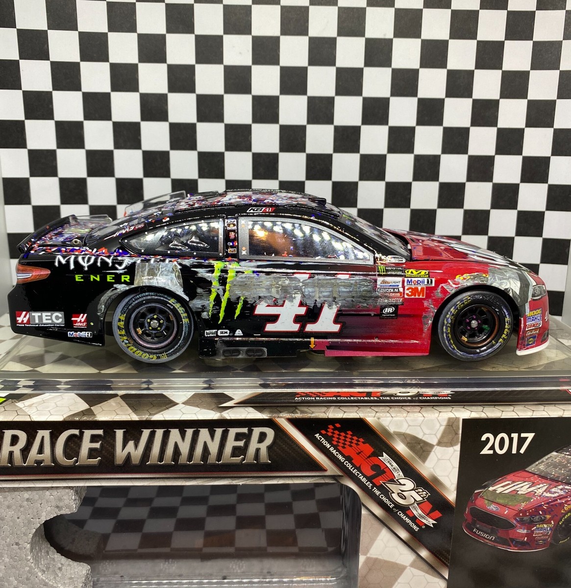 NASCAR Diecast 2017 Kurt Busch Haas/Monster Energy Daytona