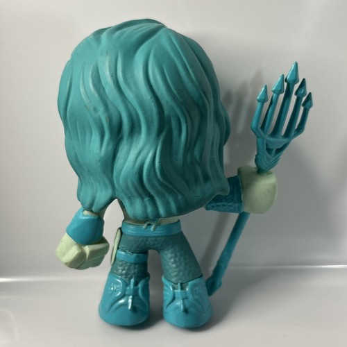 Funko Mystery Minis BVS DOJ AQUAMAN 3” - Picture 3 of 6