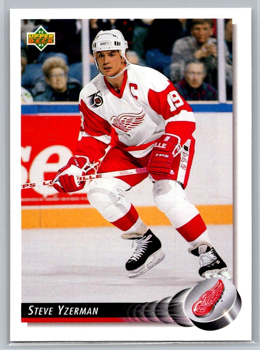 Steve Yzerman 1992-93 Upper Deck HOCKEY #155 Detroit Red Wings HOF