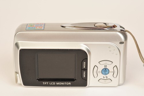 Vivitar Vivicam 4100 Vintage Cheap & Cheery 4MP Digital Camera Uses AA Batteries - Picture 6 of 8