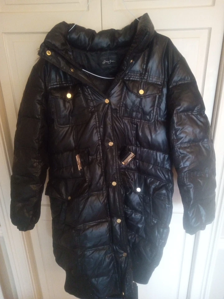Capucha Sean John negra brillante acolchada de piel sintética 1X para mujer 60 % plumón Giii Foto 2 de 4