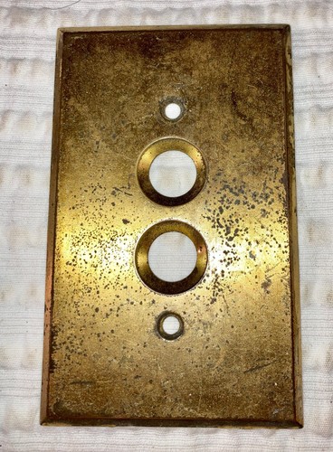 VINTAGE-Pair Brass PUSH BUTTON Outlet Cover Plates-Double Screw Hole-Good Cdn - Picture 8 of 8