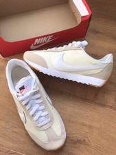 NIKE PACIFIC Damen gelb beige Gr. 42 NEU