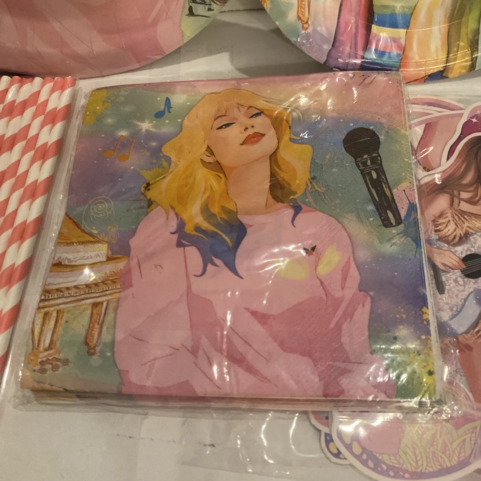 TAYLOR SWIFT Fiesta de Cumpleaños Banner Cupcake Top Mantel Utensilios Platos y MÁS Foto 4 de 4