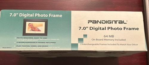 Pandigital 7" Digital Photo Frame 64MB with Two Interchangeable Frames - Picture 5 of 6