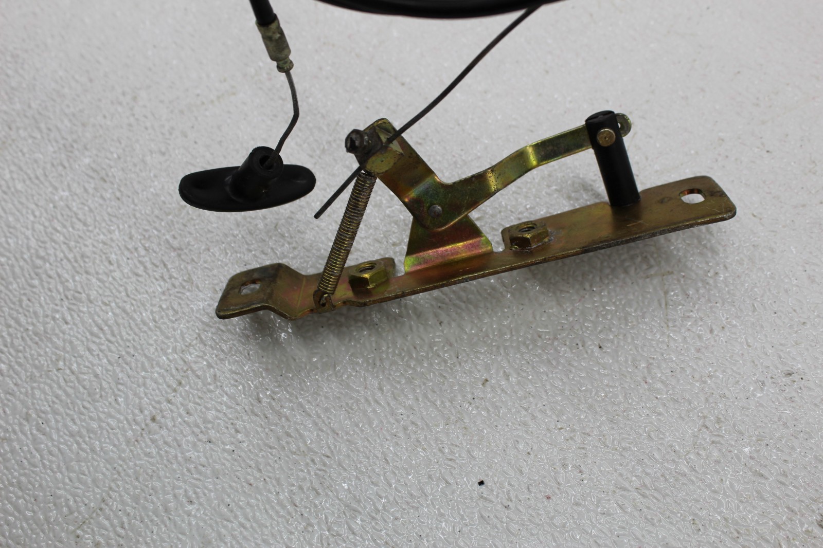 99-01 FERRARI 456 M REAR TRUNK RELEASE LEVER CATCH CABLE