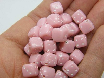 100 Würfel Perlen rosa weißes Harz FS