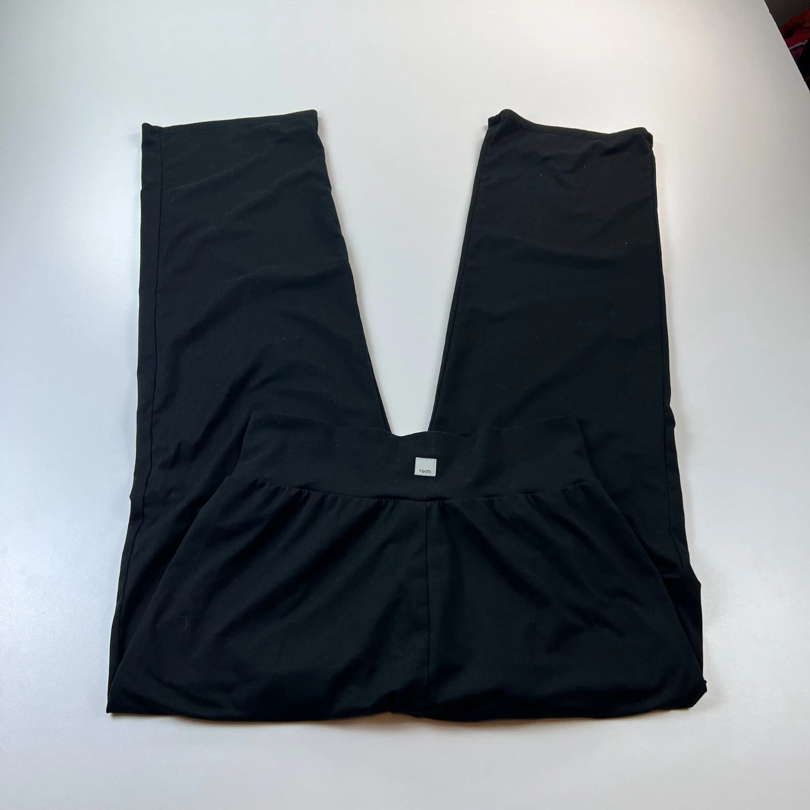 vuori studio flare wide leg stretch pull on leggings