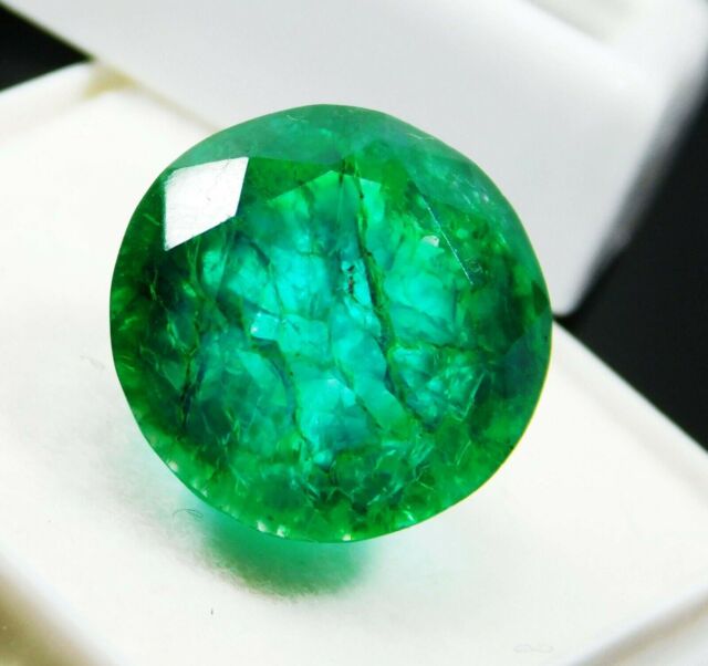 Natural Mined Colombia Green Emerald 8 to 10 Ct Round Cut VVS AAA Loose Gemstone