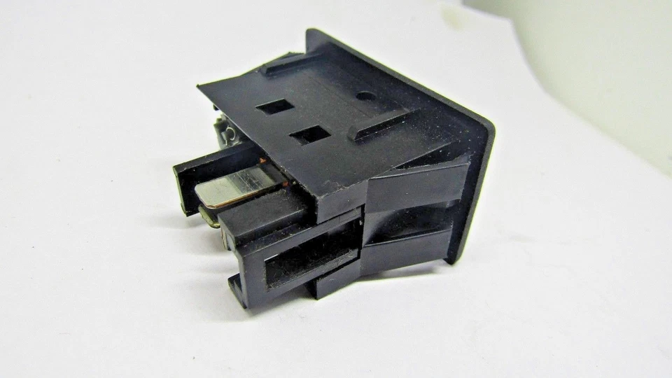 INTERRUPTOR FARO ANTINIEBLA FORD 91 96 F-150 F250 F350 BARRA ANTIVUELCO INTERRUPTOR LUCES ANTINIEBLA RALLY Foto 3 de 4