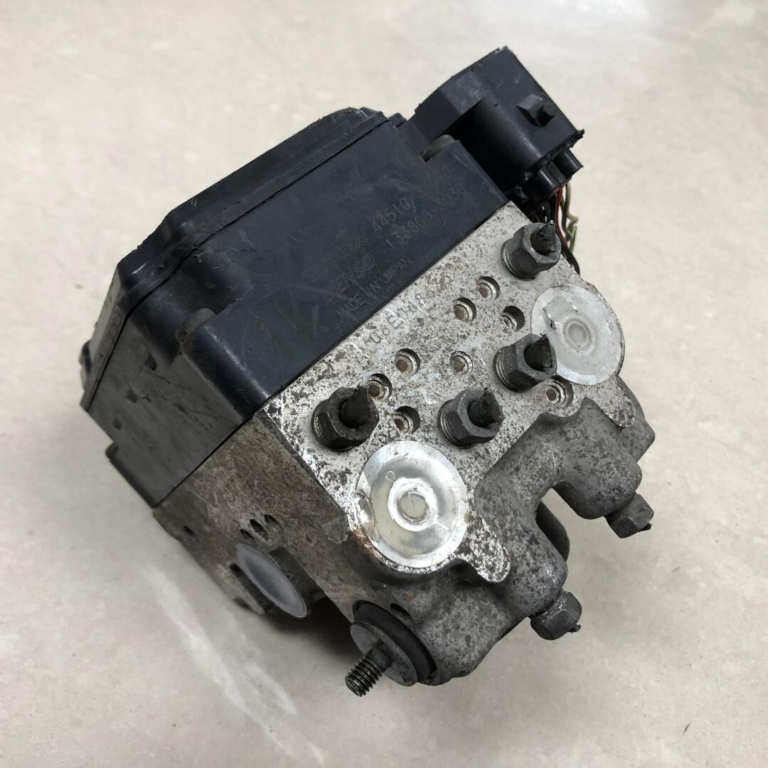 TOYOTA CAMRY ACV30 2002 - 2007 ABS Pump Module 1K 44510
