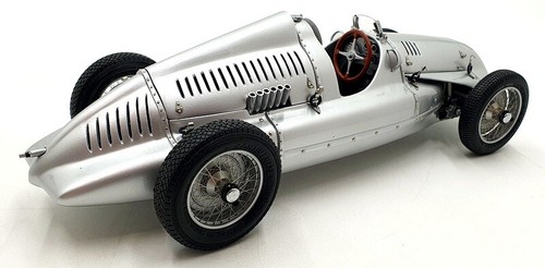 CMC 1/18 scale Diecast DC16424H - Auto Union Type D 1938 - Silver - Picture 2 of 5