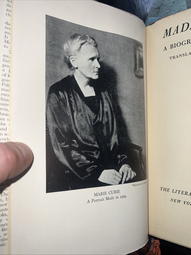 Madame Curie By Eve Curie (1937, HCDJ) - Picture 5 of 6