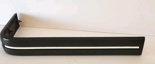 1980-1989 CADILLAC FLEETWOOD BROUGHAM FRONT RH PASS BUMPER IMPACT STRIP TRIM OEM - 第 4/19 張圖片