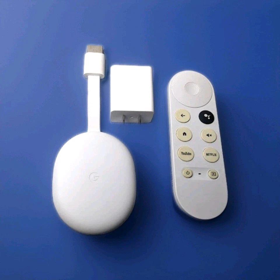 Google Chromecast 4th Gen HD with Google TV - Lightly used - With Remote - Image 4 of 4