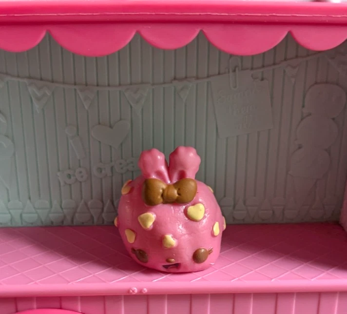 Camión de helados MGA Num Noms 2016 'brillo labial' ~ ¡Incompleto pero en muy buen estado! (SIN BRILLO) Foto 3 de 4