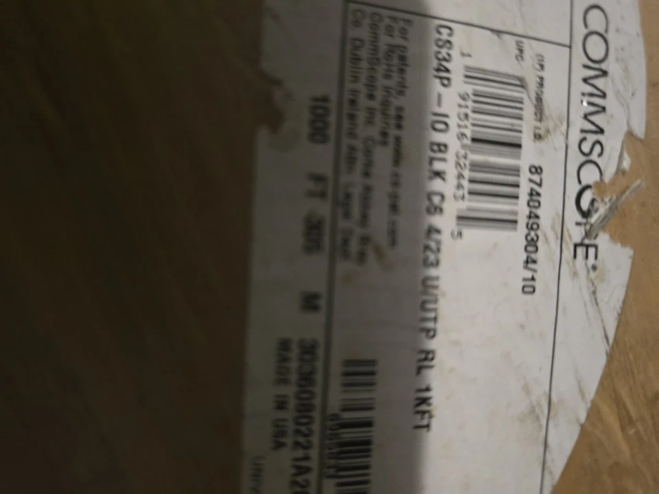 Cable de red Commscope CS34P 23/4P Cat6 F/UTP WebTrak Plenum Shield gris/1000 pies Foto 2 de 3