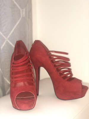 beautiful red heels