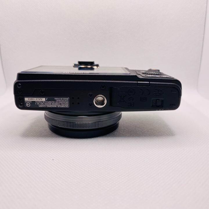 Olympus Stylus XZ-1 Digital Camera box battery manual Black