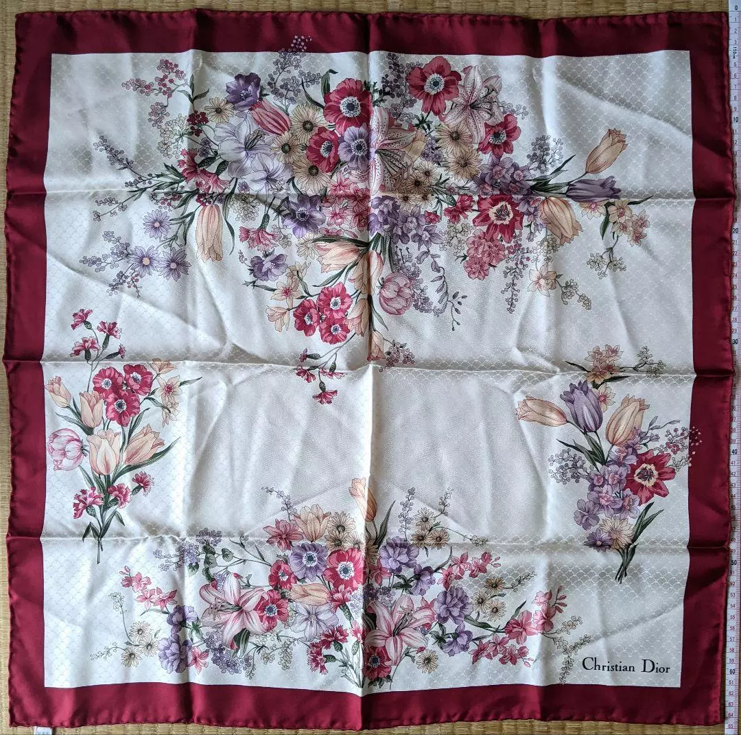 Foulard Christian Dior 64 cm 25