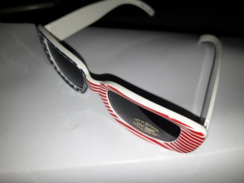 American Flag Election USA Sunglasses UV400 Patriotic - Picture 3 of 4