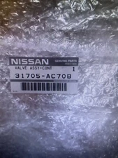 New OEM Infiniti VALVE ASSY - CONTROL 31705-ac70b
