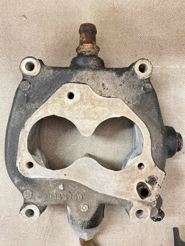 1988 Chevrolet R20 Throttle Body Carburetor Adapter Spacer OEM 10045799 7.4L Gas — 第 2/4 张图片