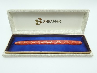 RAR c1960 Lady Sheaffer XIV Tüll rot Füllfederhalter, breite Feder, Box *Ex Zustand*