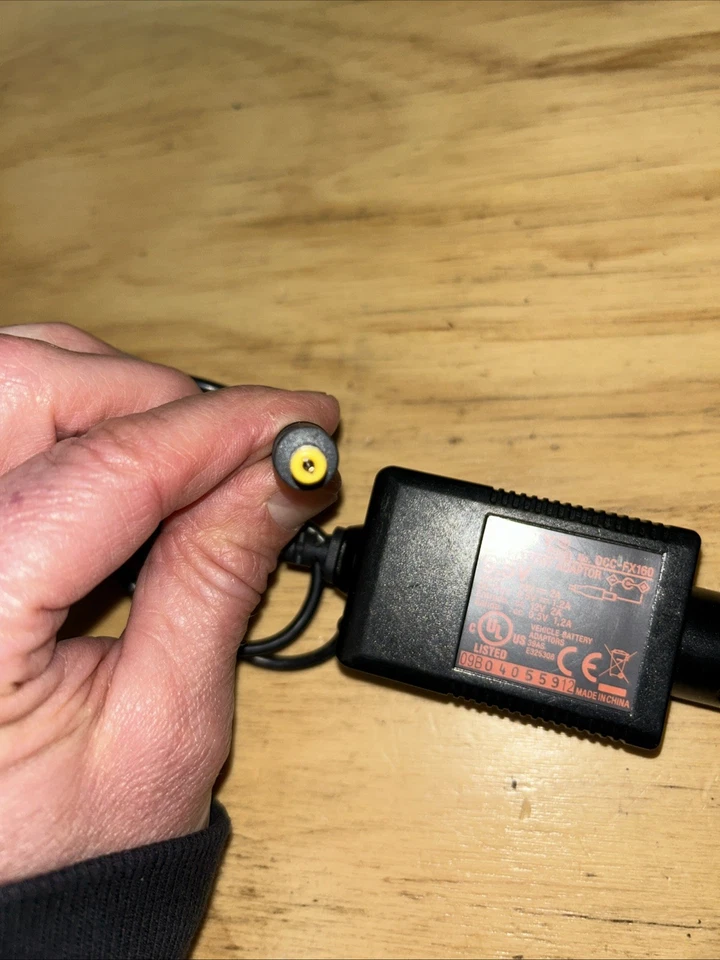 Adaptador de corriente para automóvil Sony DCC-FX160 genuino 9,5 V DVD PS2 Playstation delgado OEM Foto 4 de 4