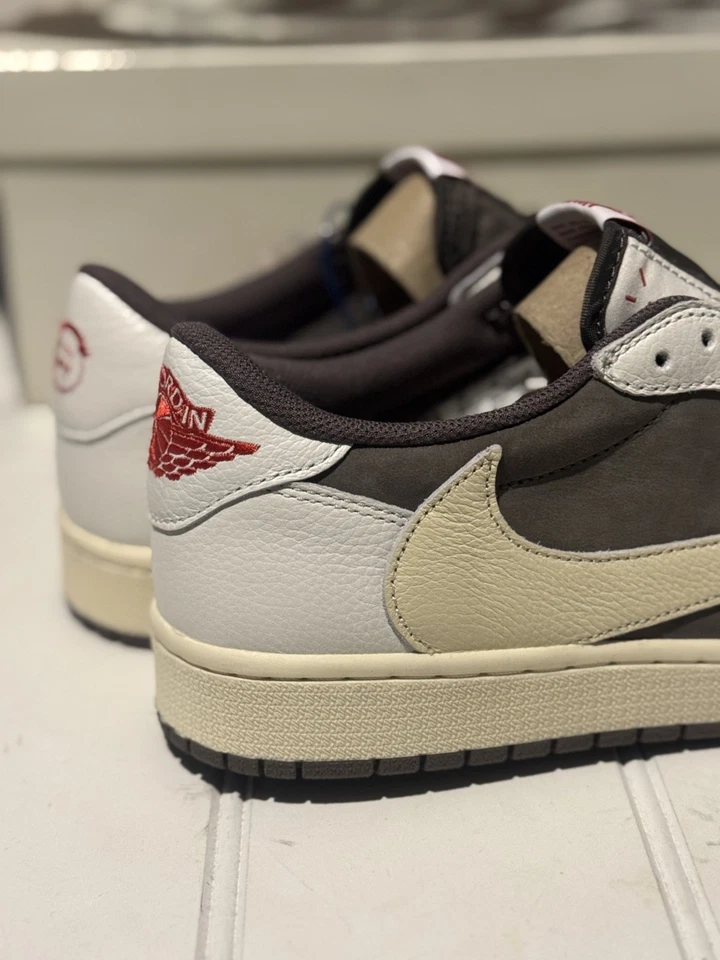 AIR JORDAN 1 RETRO LOW OG SP X TRAVIS SCOTT REVERSE MOCHA UK11.5 - Image 3 of 4