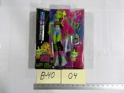Mattel Monster High Venus McFlytrap 11in Fashion Doll Accessories New Box Wear