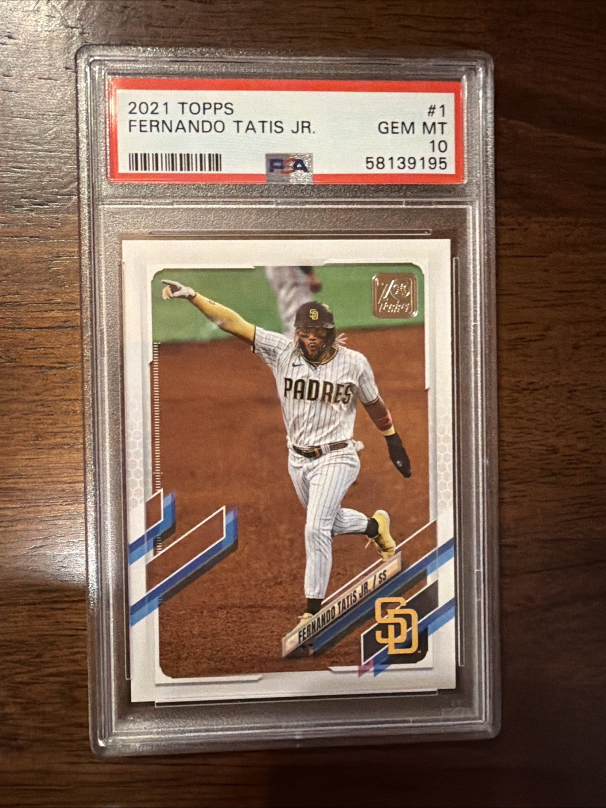 2021 TOPPS #1 FERNANDO TATIS JR. PSA 10 view 1