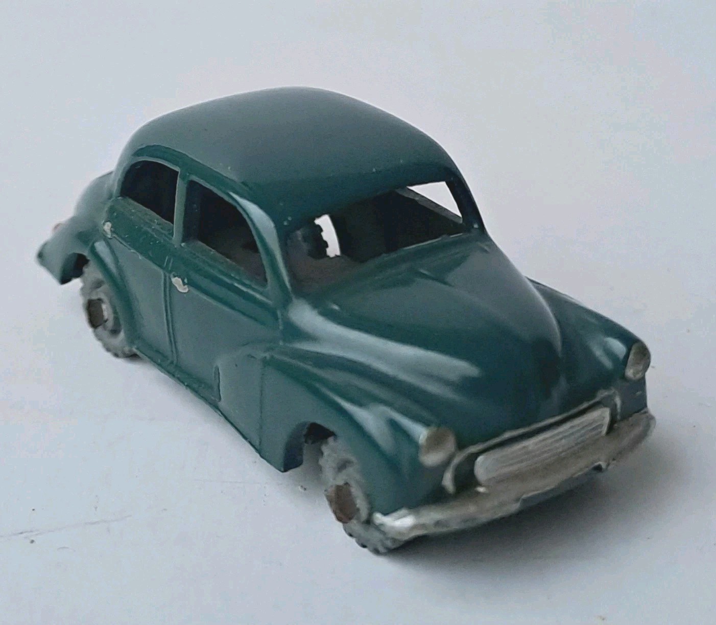 Matchbox 46a, Morris Minor 100 - Free Price Guide & Review