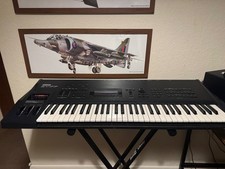 Yamaha SY77 Synthesizer Great condition Fully working