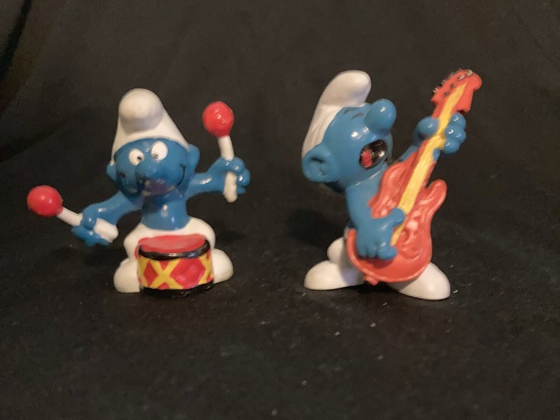 Vintage Musical Smurfs 1969 DRUMMER Smurf #20009 - 1977 ROCK n ROLL Smurf #20023
