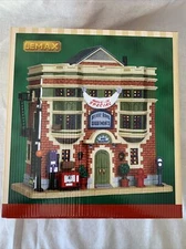 Lemax 35503 DELUXE ARMS APARTMENTS. Building. Christmas