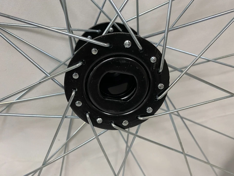 Rueda de triciclo de 26 pulgadas rueda de triciclo para adultos con tubo de neumático ejes de 15 mm Foto 4 de 4