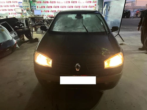 8200115543 Condensador/Radiador Aire Acondicionado per RENAULT MEGANE II 389540 - Foto 4 di 9