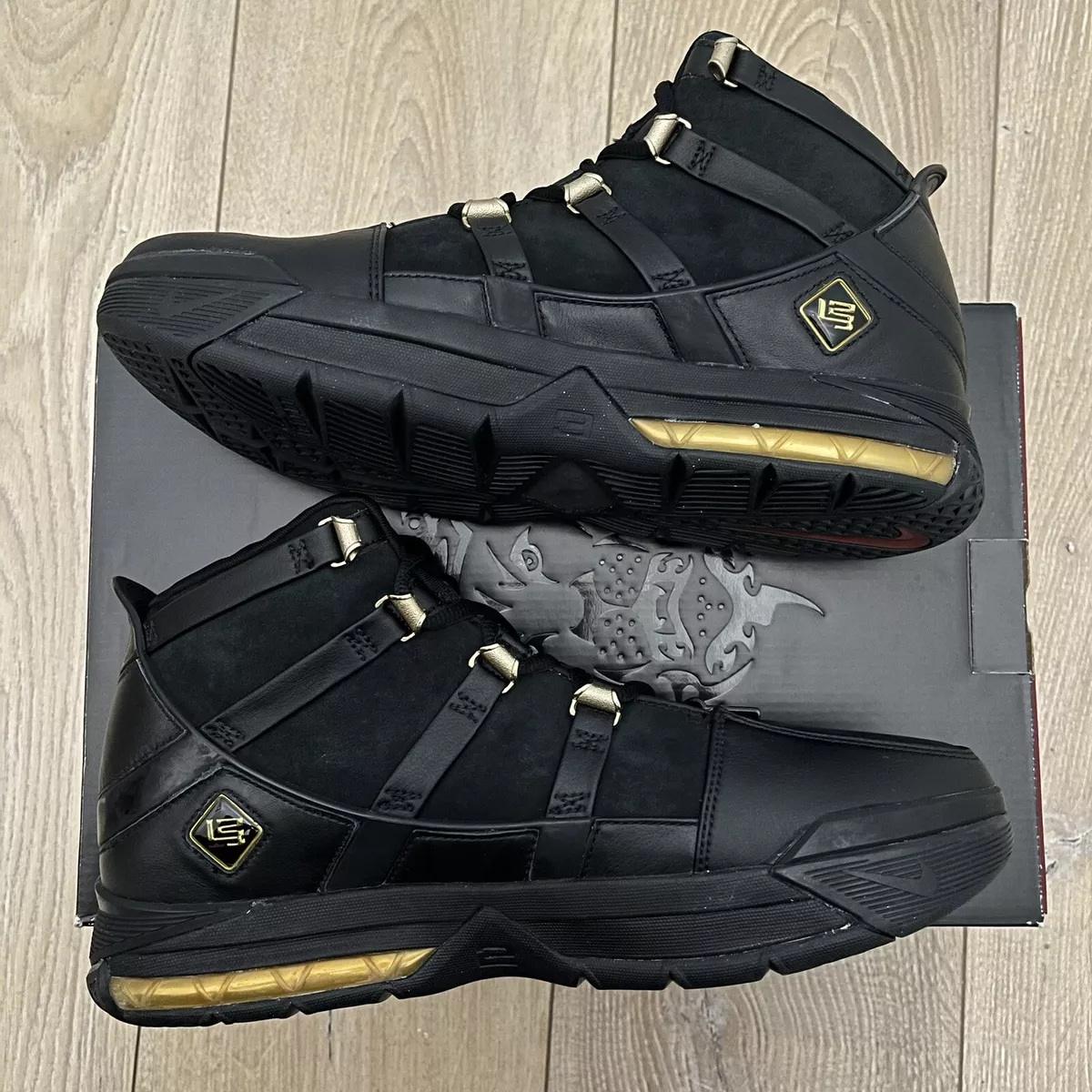 Nike LeBron Zoom 3 Black Metallic Gold OG 2006 Size 9