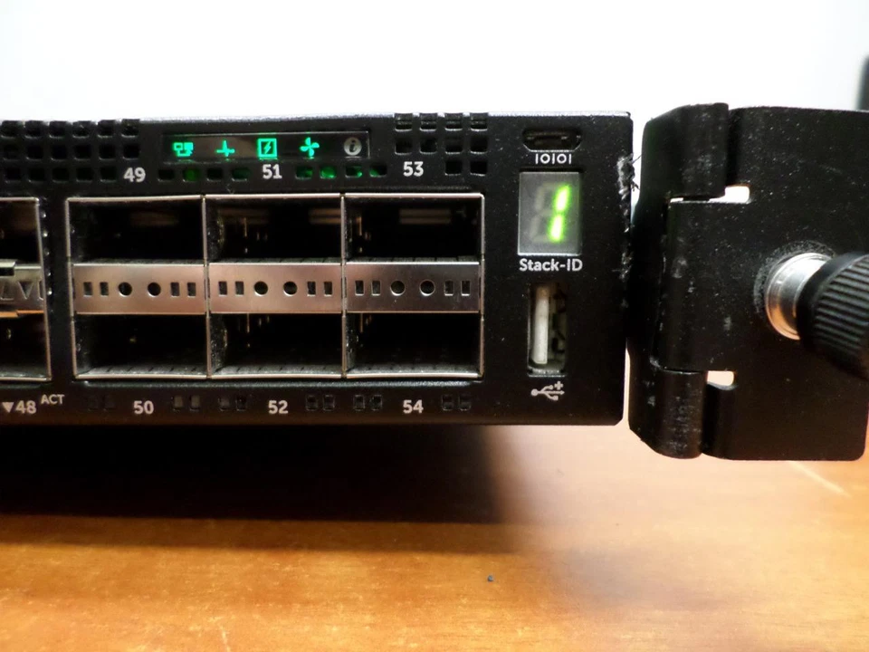 Dell S4048-ON Switch 48 Port SFP 10G 6 QSFP 40G Dual PSU Network Switch - Image 4 of 4