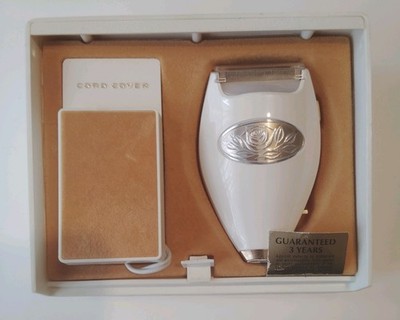 Vintage Lady Sunbeam Electric Shaver, with Case and Manuel
