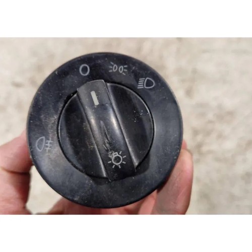 VW POLO 9N Scheinwerferschalter 6Q0941531B 1.20 Petrol 47kw 2002 34685302