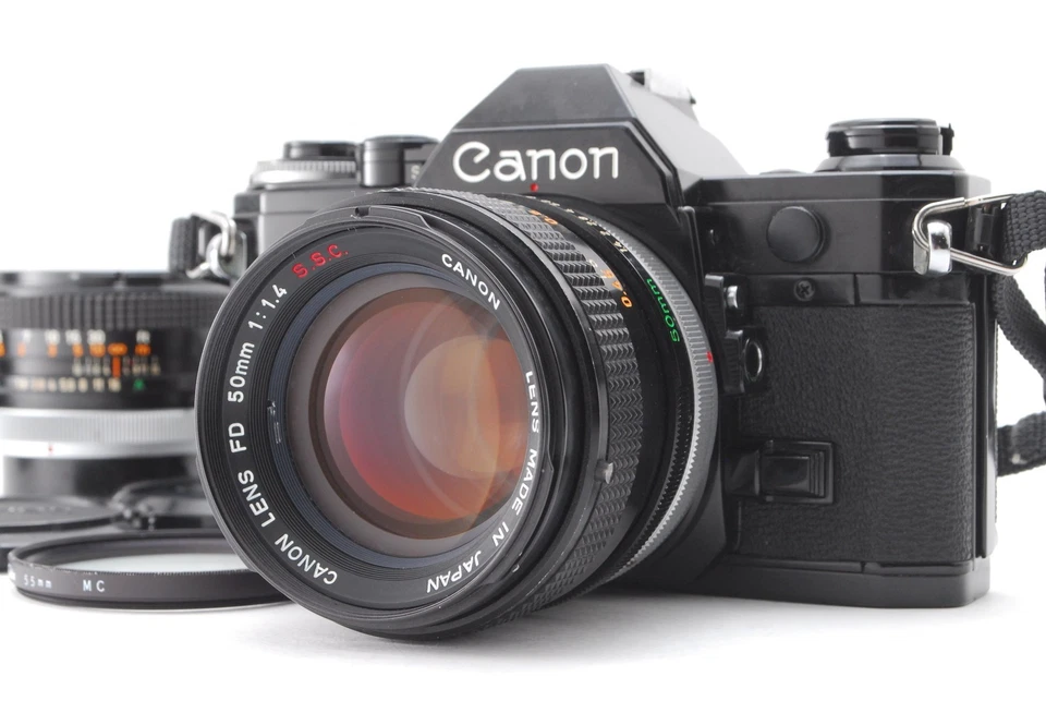 2LENS[NEAR MINT] Canon AE-1 35mm Film Camera FD 50mm f/1.4 S.S.C.+F1.8 S.C JAPAN - Image 2 of 4